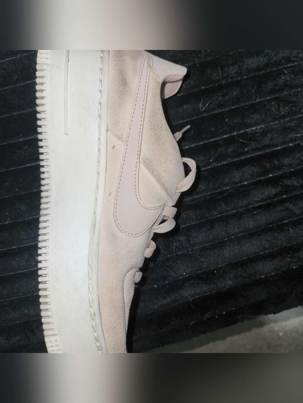 Nike Air Force Women's Low-Top Sneaker in Blush Pink - Stylish Everyday Casual